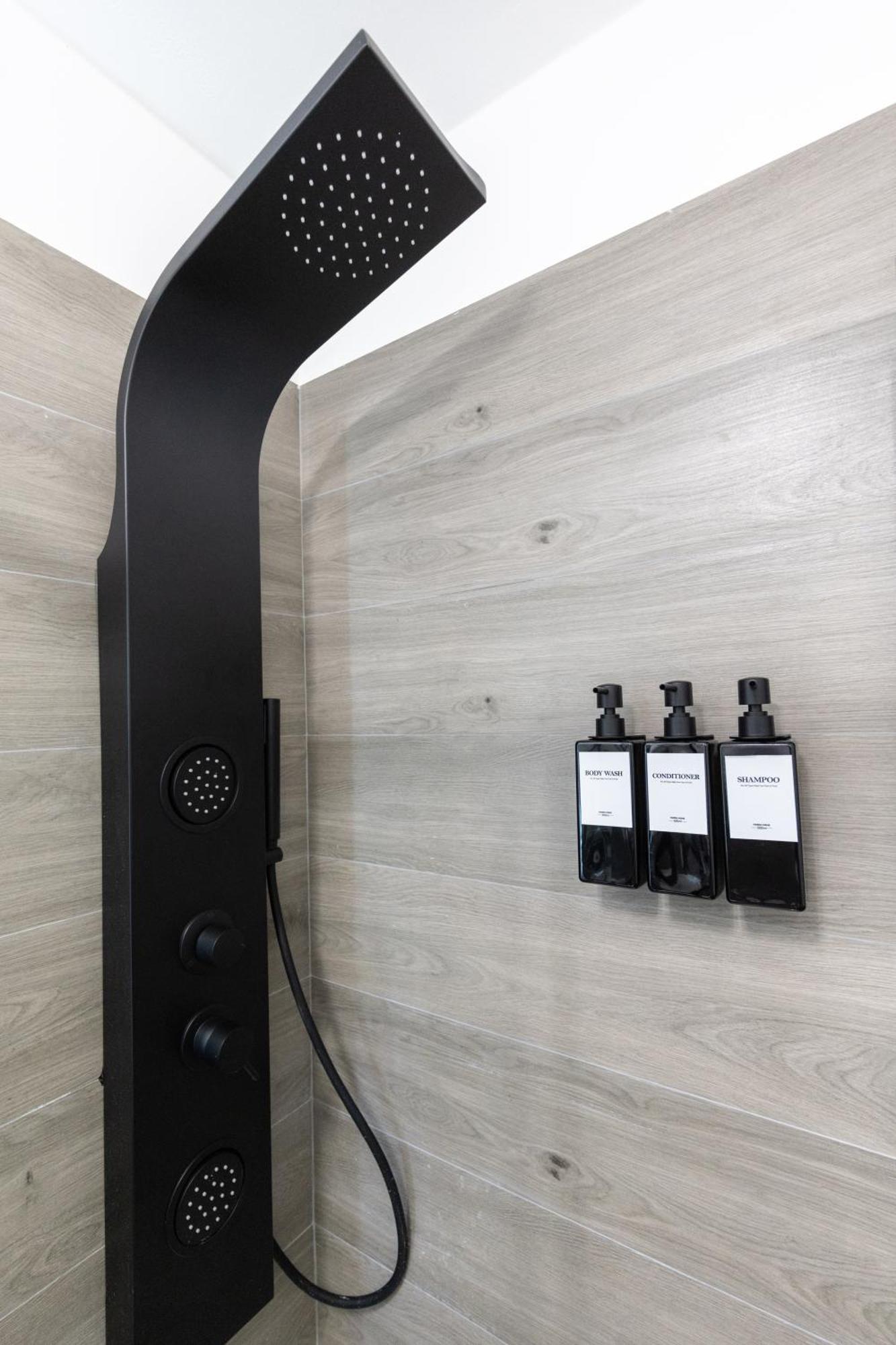 רומא Urban Chic Luxury Suite Apartments מראה חיצוני תמונה