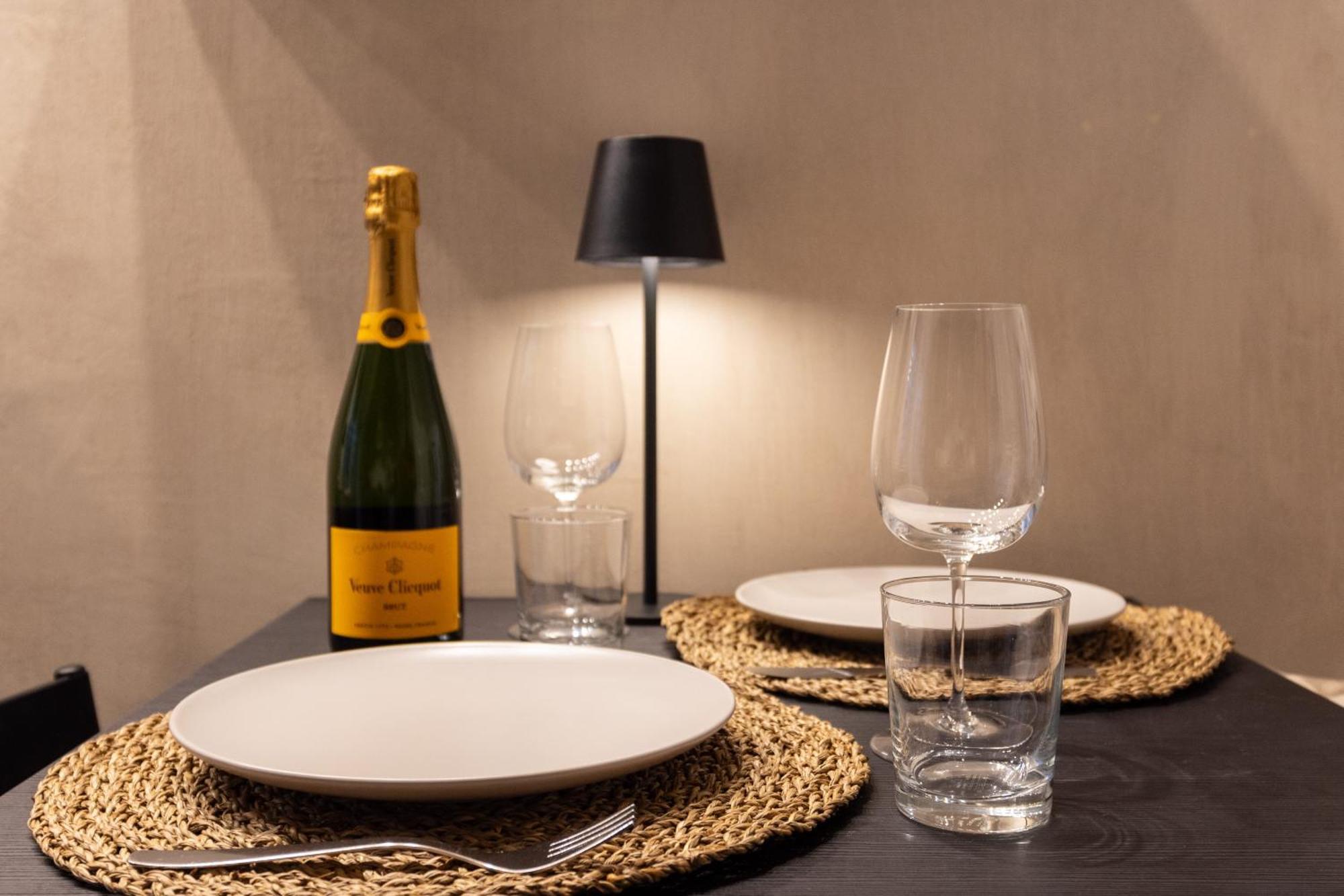 רומא Urban Chic Luxury Suite Apartments מראה חיצוני תמונה